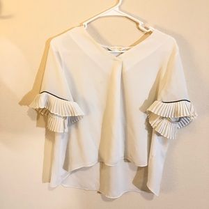 Saori white top
